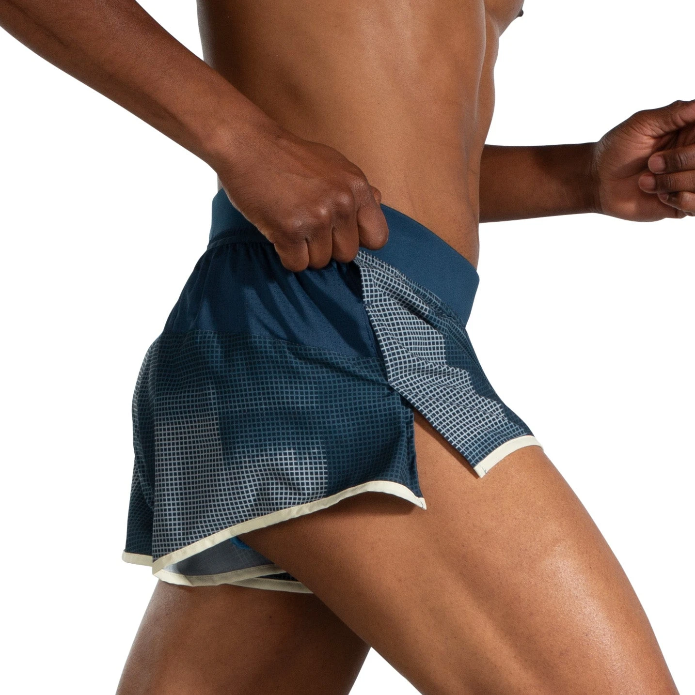 Brooks Men's Sherpa 3" Split Short - Image 17