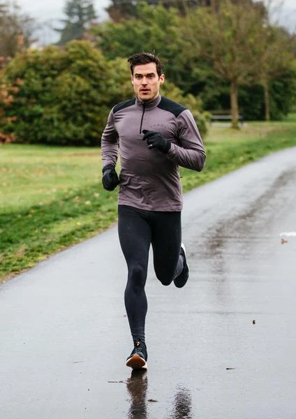 Sugoi Men's Titan Core Zip - Dark Charcoal Origin (U607020M3SD) - Image 3