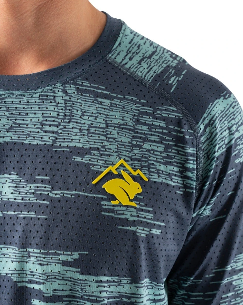 Rabbit Men's EZ Tee Perf LS | Trail - Image 3